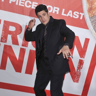 Jason Biggs in American Reunion Los Angeles Premiere - Arrivals