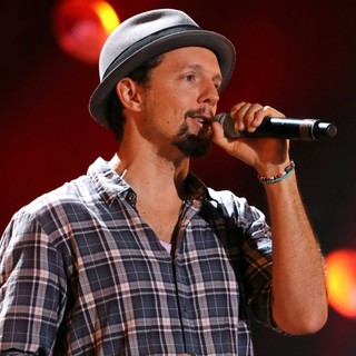 Jason Mraz in The 2013 CMA Music Festival - Day 2