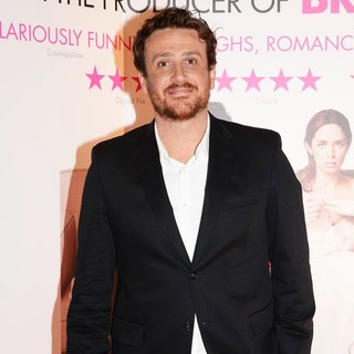 Jason Segel in Premiere of The Five-Year Engagement - Arrivals