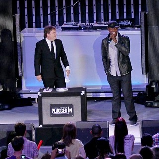 Javier Colon Launches Universal Citywalk's New High Tech Next Generation 5 Towers