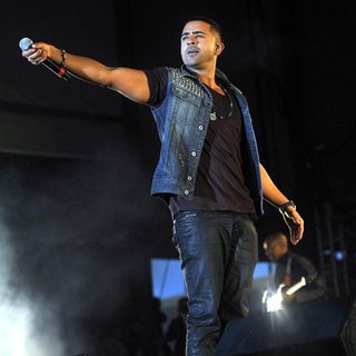 Jay Sean in B96 Pepsi SummerBash 2011
