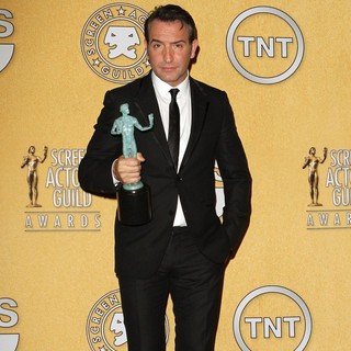 Jean Dujardin in The 18th Annual Screen Actors Guild Awards - Press Room