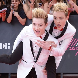 Jedward in 2013 MuchMusic Video Awards - Arrivals