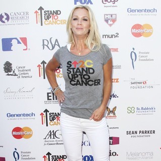 Jennie Garth in Stand Up To Cancer 2012 - Arrivals