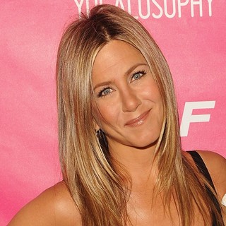 Jennifer Aniston in Celebrate Mandy Ingber's Book Yogalosophy: 28 Days to The Ultimate Mind-Body Makeover - jennifer-aniston-celebrate-mandy-ingber-s-book-yogalosophy-02
