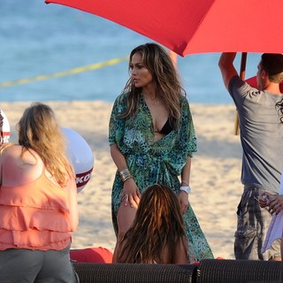 Jennifer Lopez Filming A TV Commercial