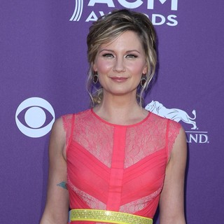 Jennifer Nettles, Sugarland in 2012 ACM Awards - Arrivals