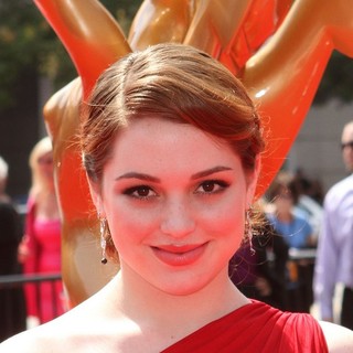 Jennifer Stone in 2011 Primetime Creative Arts Emmy Awards - Arrivals