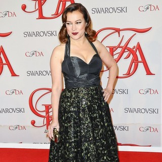 Jennifer Tilly