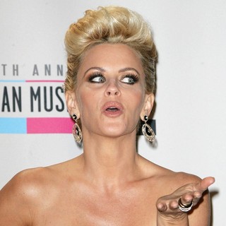 Jenny McCarthy in The 40th Anniversary American Music Awards - Press Room