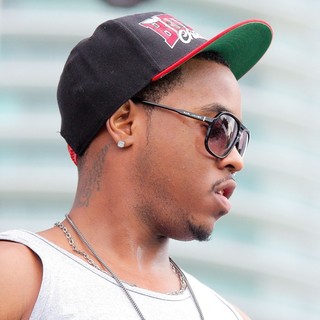 Jeremih Performs During SpringFest-Best of The Best Miami 2011 - jeremih-best-miami-2011-02