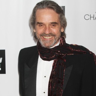 Jeremy Irons in 40th Anniversary Chaplin Award Gala Honoring Barbra Streisand - jeremy-irons-40th-anniversary-chaplin-award-gala-01