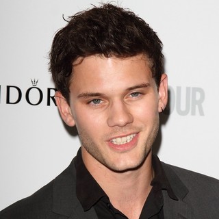 Jeremy Irvine in Glamour Women of The Year Awards 2013 - jeremy-irvine-glamour-women-of-the-year-awards-2013-01
