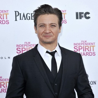 Jeremy Renner in 2013 Film Independent Spirit Awards - Arrivals