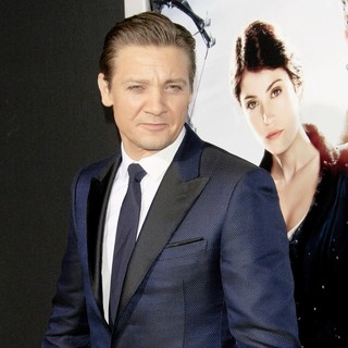 LA Premiere of Paramount Pictures' Hansel and Gretel: Witch Hunters - Arrivals