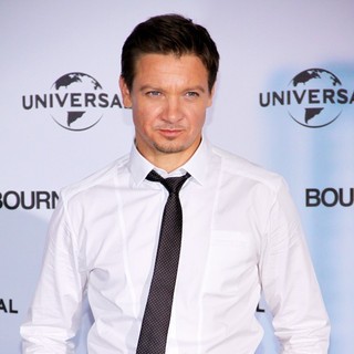 Jeremy Renner in Promoting The Bourne Legacy at A Photocall