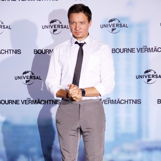 Jeremy Renner in Promoting The Bourne Legacy at A Photocall