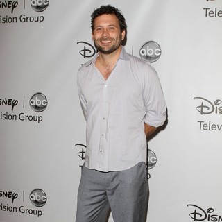Jeremy Sisto in Disney ABC Television Group Host Summer Press Tour - jeremy-sisto-summer-press-tour-02