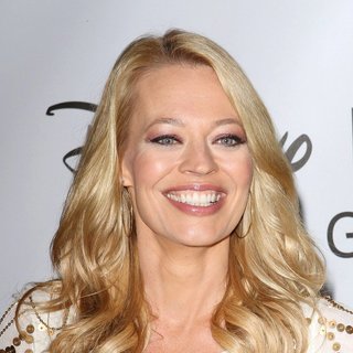 Jeri Ryan in 2011 Disney ABC Television Group Host Summer Press Tour - jeri-ryan-2011-disney-abc-summer-press-tour-01