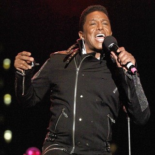 Jermaine Jackson in The 34th Annual Seaside Summer Concert