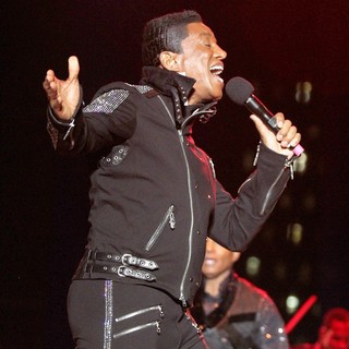 Jermaine Jackson in The 34th Annual Seaside Summer Concert