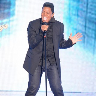 Jermaine Jackson in Champs-Elysees TV Talk Show - Inside Show