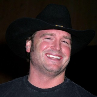 Jerrod Niemann in Jerrod Niemann Performs Live in Concert