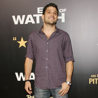 Jerry Ferrara in Los Angeles Premiere of End of Watch - jerry-ferrara-premiere-end-of-watch-03
