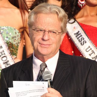 Jerry Springer in 2012 Miss USA Official Welcome Event - jerry-springer-2012-miss-usa-official-welcome-event-03