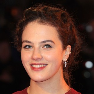 Jessica Brown Findlay in War Horse - UK Film Premiere - Arrivals