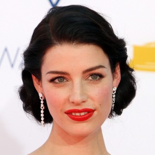Jessica Pare in 64th Annual Primetime Emmy Awards - Arrivals