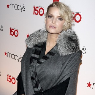 Jessica Simpson in Macy's 150th Birthday Gala Celebration - Arrivals - jessica-simpson-macy-s-150th-birthday-gala-celebration-04