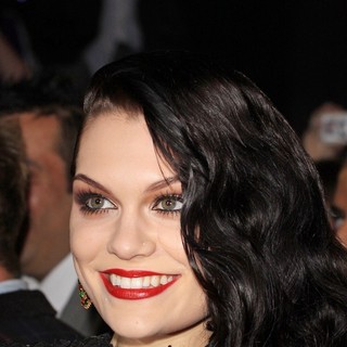 Jessie J in The MOBO Awards 2011 - Arrivals