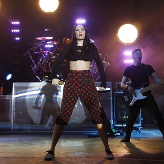 Jessie J in Jessie J Performing Live on Stage