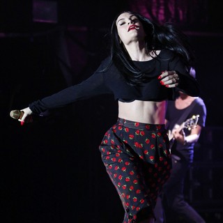 Jessie J in Jessie J Performing Live on Stage