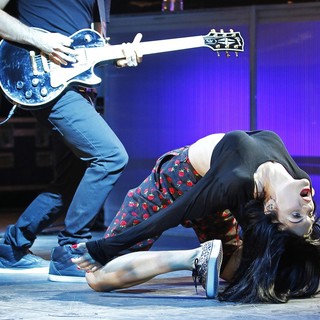 Jessie J in Jessie J Performing Live on Stage