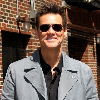 Jim Carrey in Jim Carrey Outside The Ed Sullivan Theater for The Late Show with David Letterman