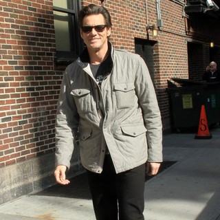 Jim Carrey in Celebrities Outside of The Ed Sullivan Theater for The Late Show with David Letterman - jim-carrey-late-show-with-david-letterman-13