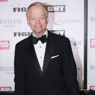 Jimmy Walker in Muhammad Ali's Celebrity Fight Night XIII
