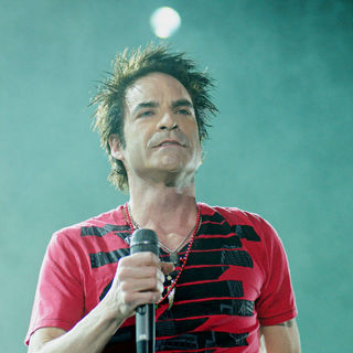 Train in The 2010 Q102 Jingle Ball - jingle_bell_ball_12_wenn3135113