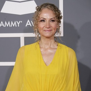 Joan Osborne in 55th Annual GRAMMY Awards - Arrivals