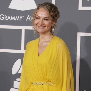 Joan Osborne in 55th Annual GRAMMY Awards - Arrivals
