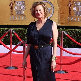 JoBeth Williams in The 18th Annual Screen Actors Guild Awards - Arrivals