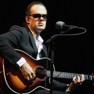 Joe Bonamassa in Joe Bonamassa Performing at The Hard Rock Live