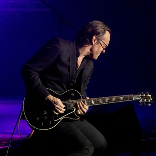 Joe Bonamassa in Joe Bonamassa Performing