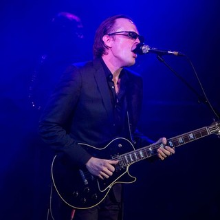 Joe Bonamassa in Joe Bonamassa Performing