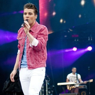 Joe McElderry in BT London Live - Performances