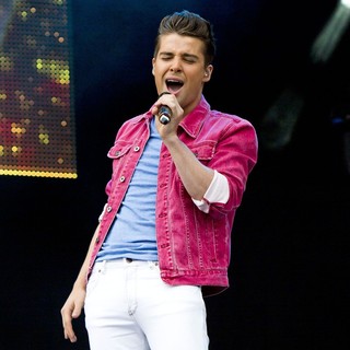Joe McElderry in BT London Live - Performances