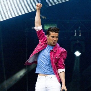 Joe McElderry in BT London Live - Performances