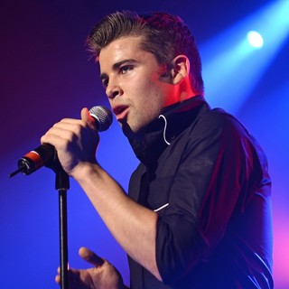Joe McElderry in Joe McElderry Performing Live
